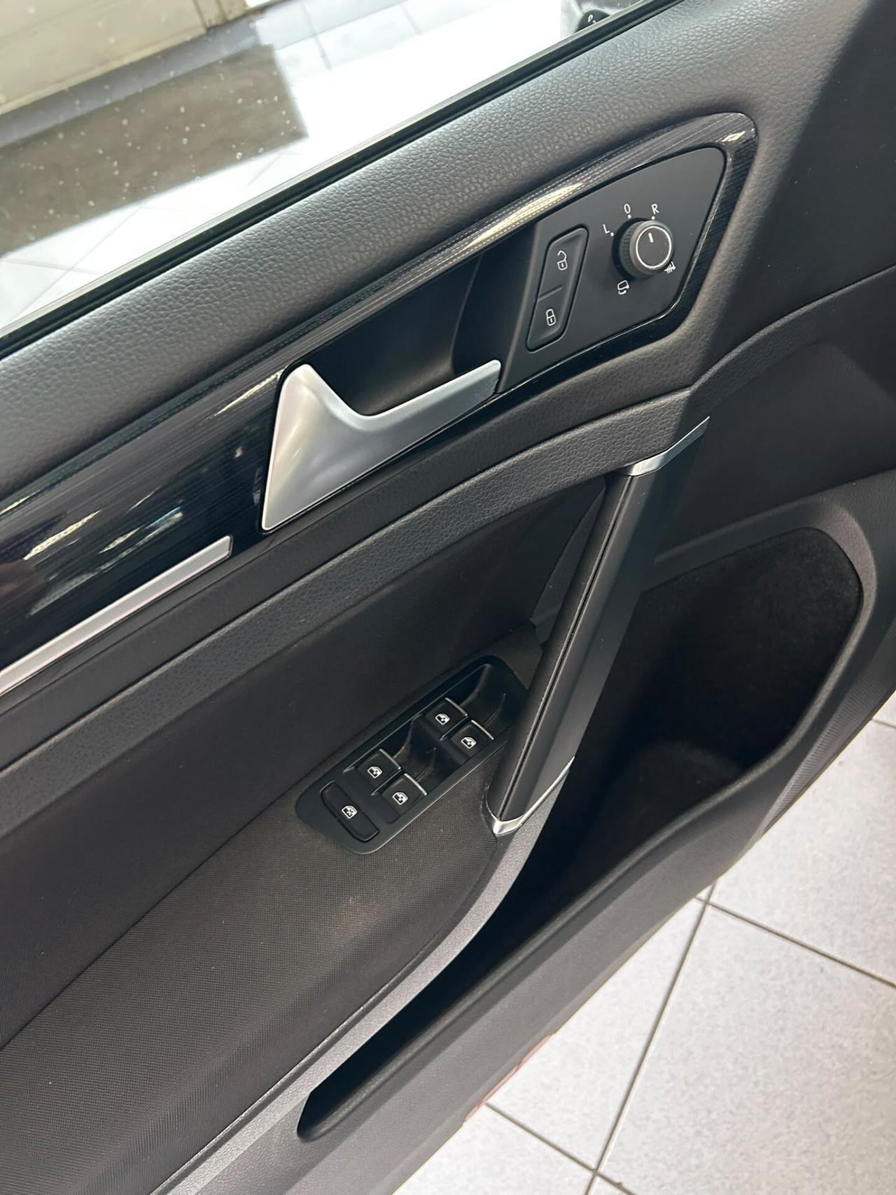 VW Golf 7.5 X NEOPATETATI 1.6D 2019
