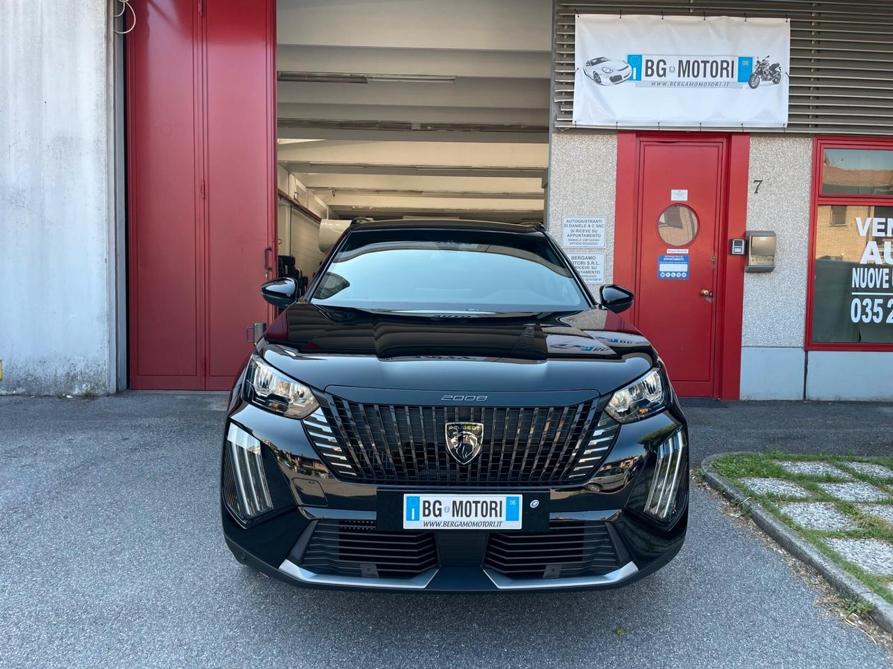 Peugeot 2008 1.2 hybrid Allure 136cv e-dcs6