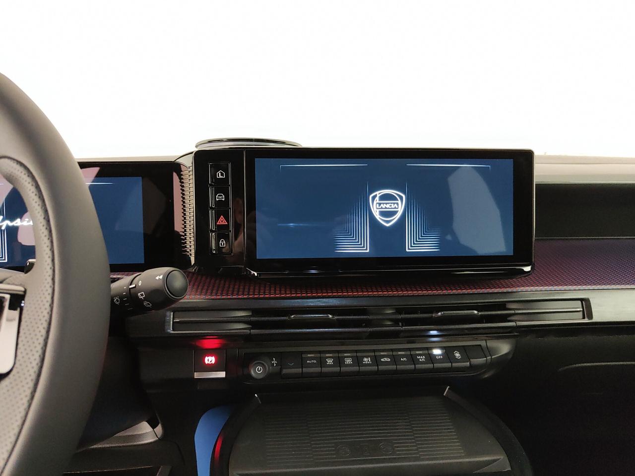 Lancia Ypsilon Hybrid e-DCT HF Line
