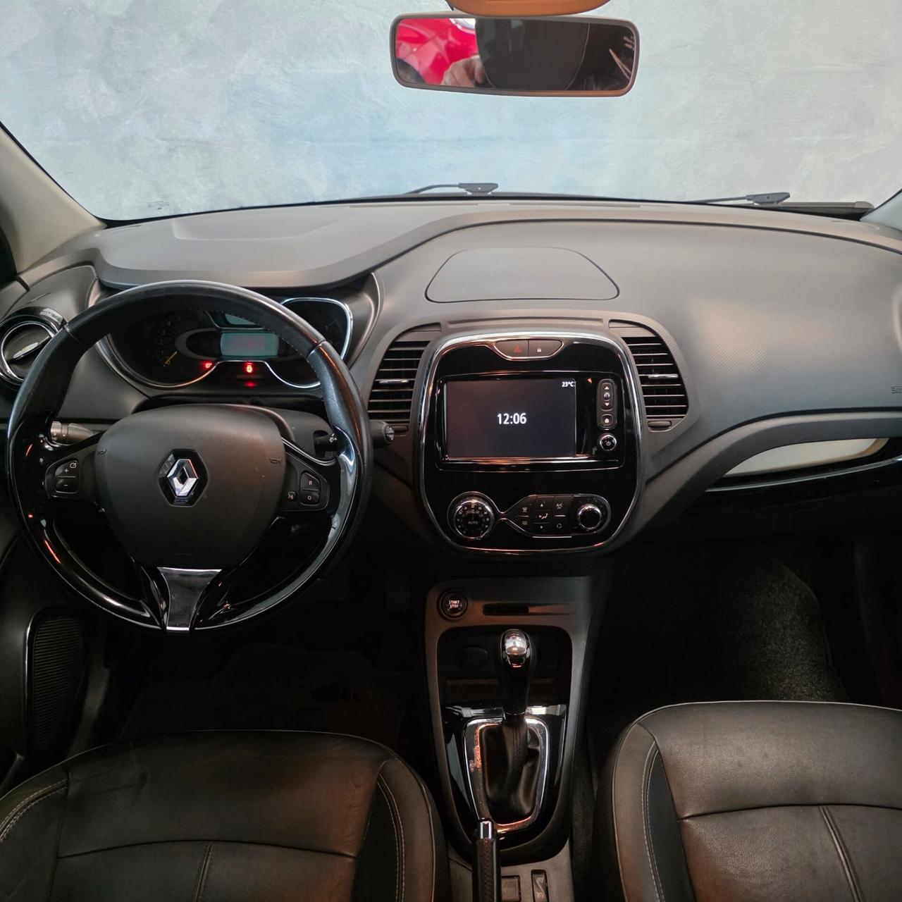 Renault CAPTUR 1.2 BENZINA AUTOMATICA FULL