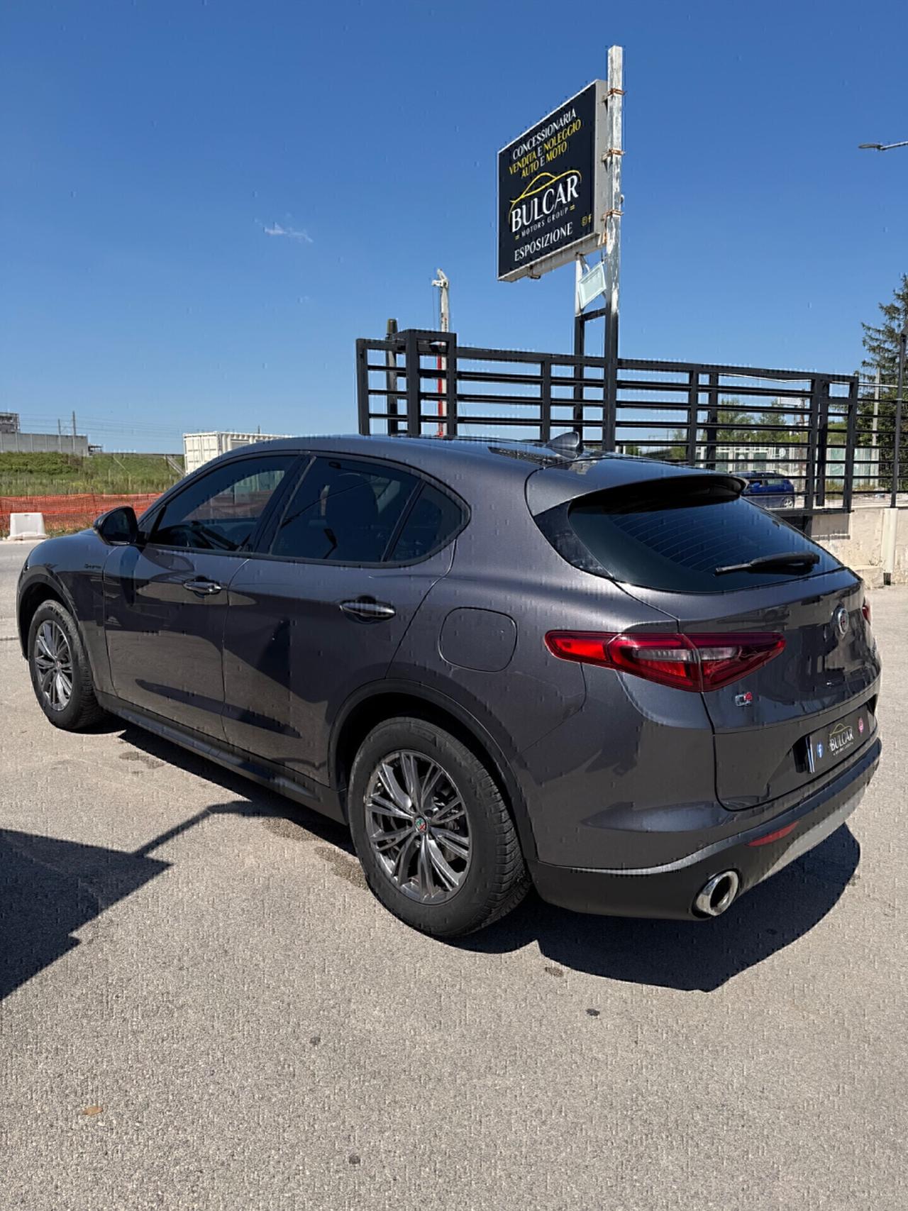 Alfa Romeo Stelvio 2.2 Turbodiesel 180 CV AT8 Q4 Business