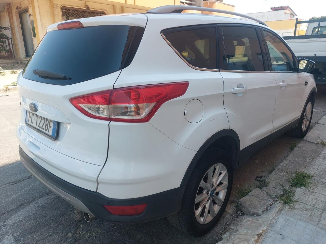 Ford Kuga TDCI 120 CV Titanium *PELLE *CAMERA
