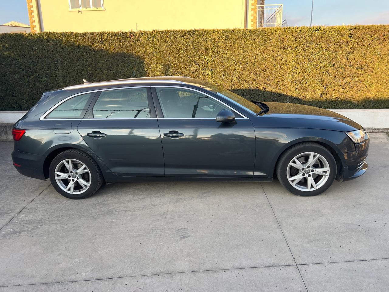 Audi A4 Avant 2.0 TDI 122 CV Business Sport