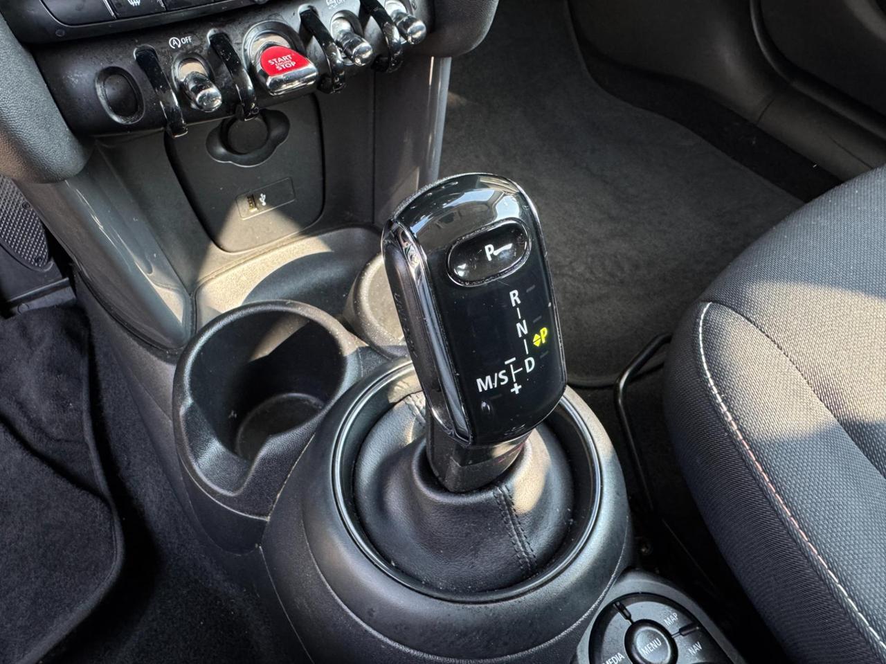 Mini 5 Porte One Essential 1.5 Twin Power Turbo 102cv Steptronic