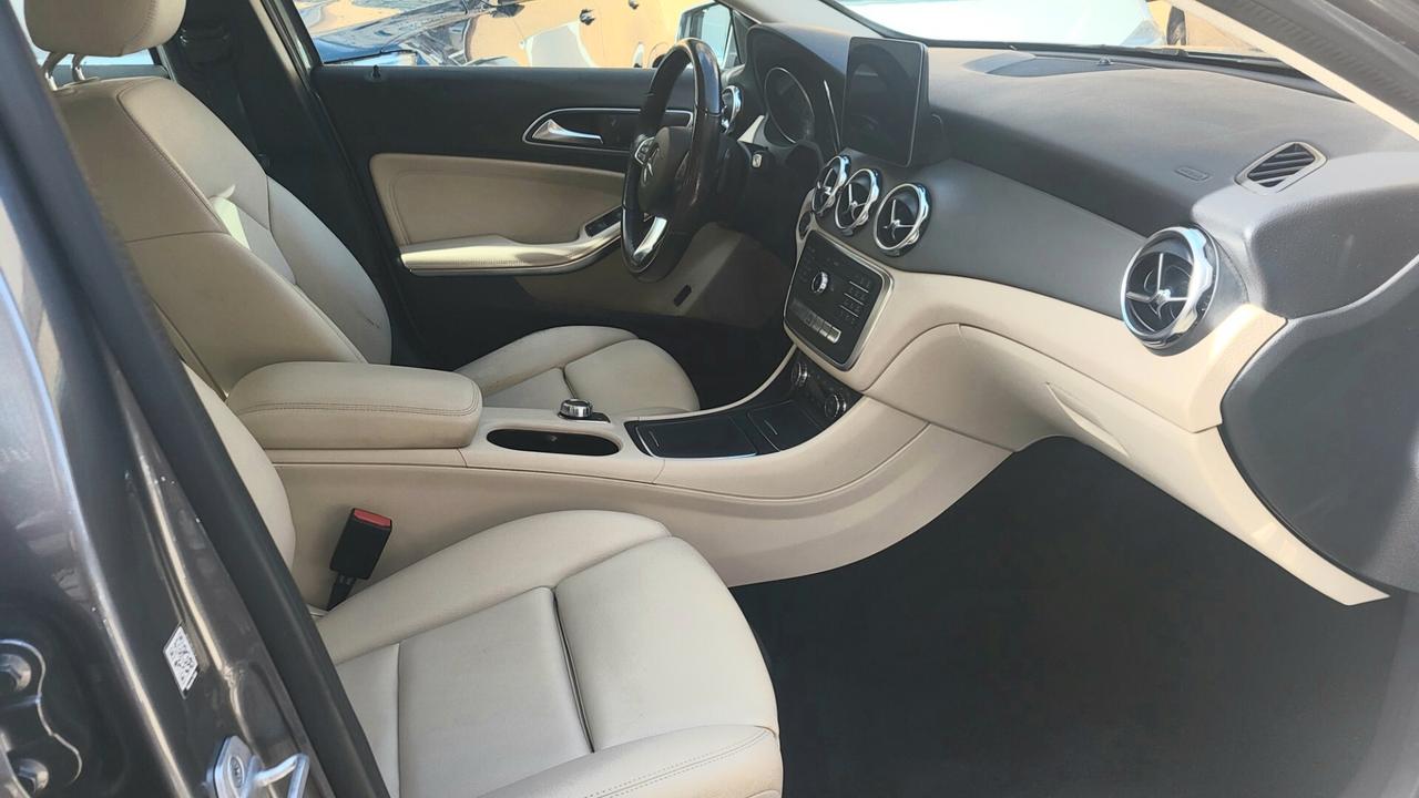 Mercedes-benz GLA 200 d Automatic Sport