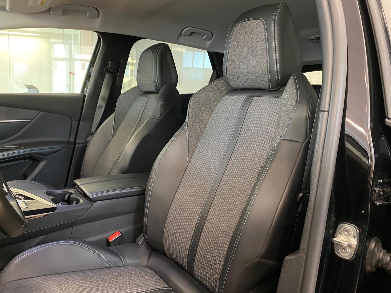 Peugeot 3008 BlueHDi 130 S&S EAT8 Allure Pack