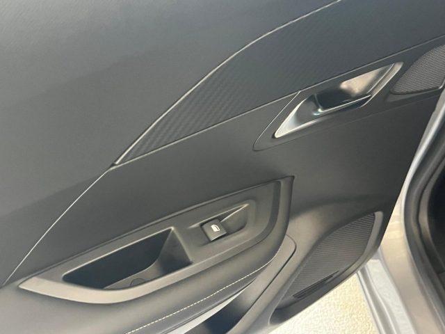 PEUGEOT 2008 PureTech 100 S&S Allure