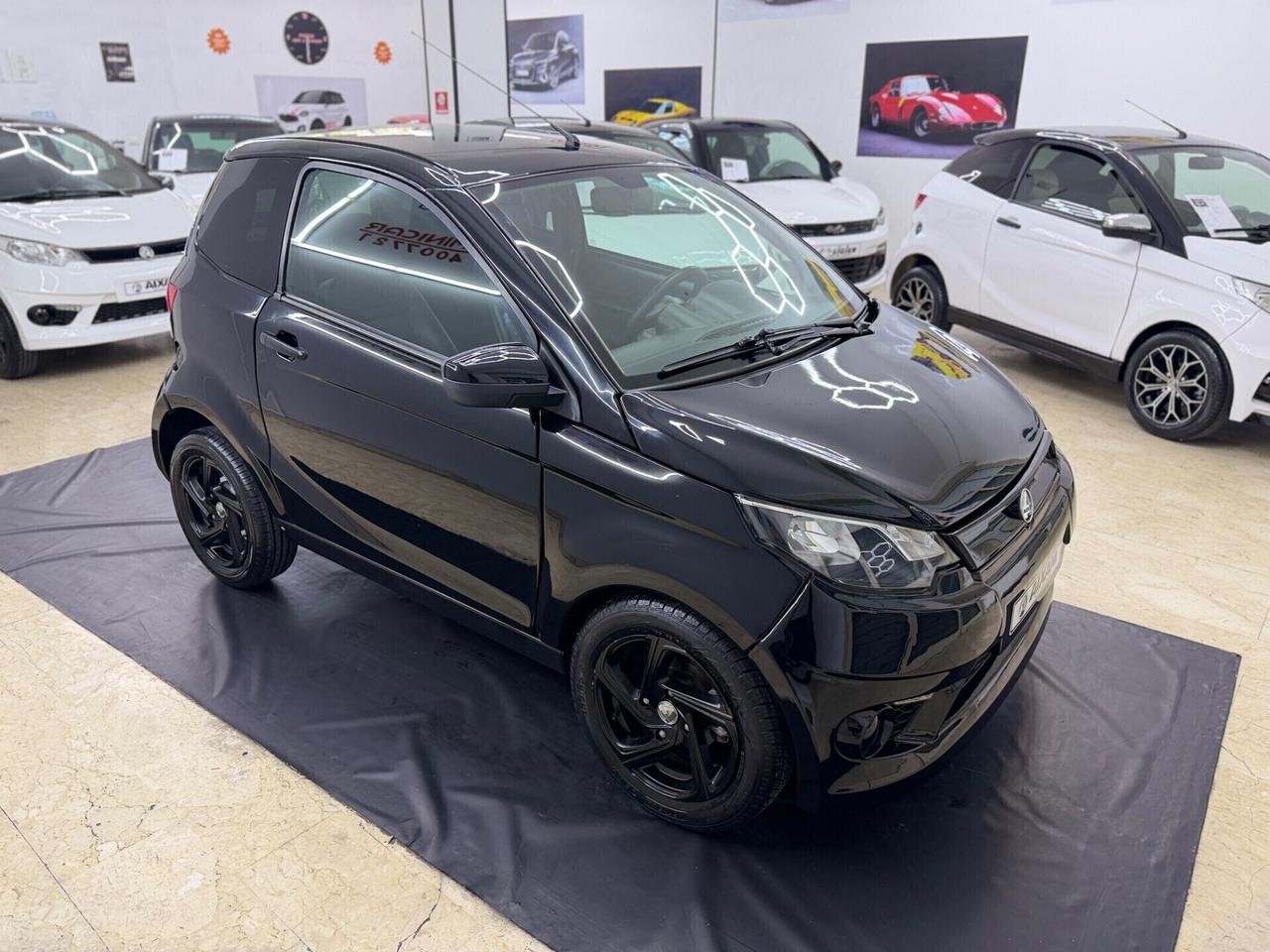 Aixam City Total Black