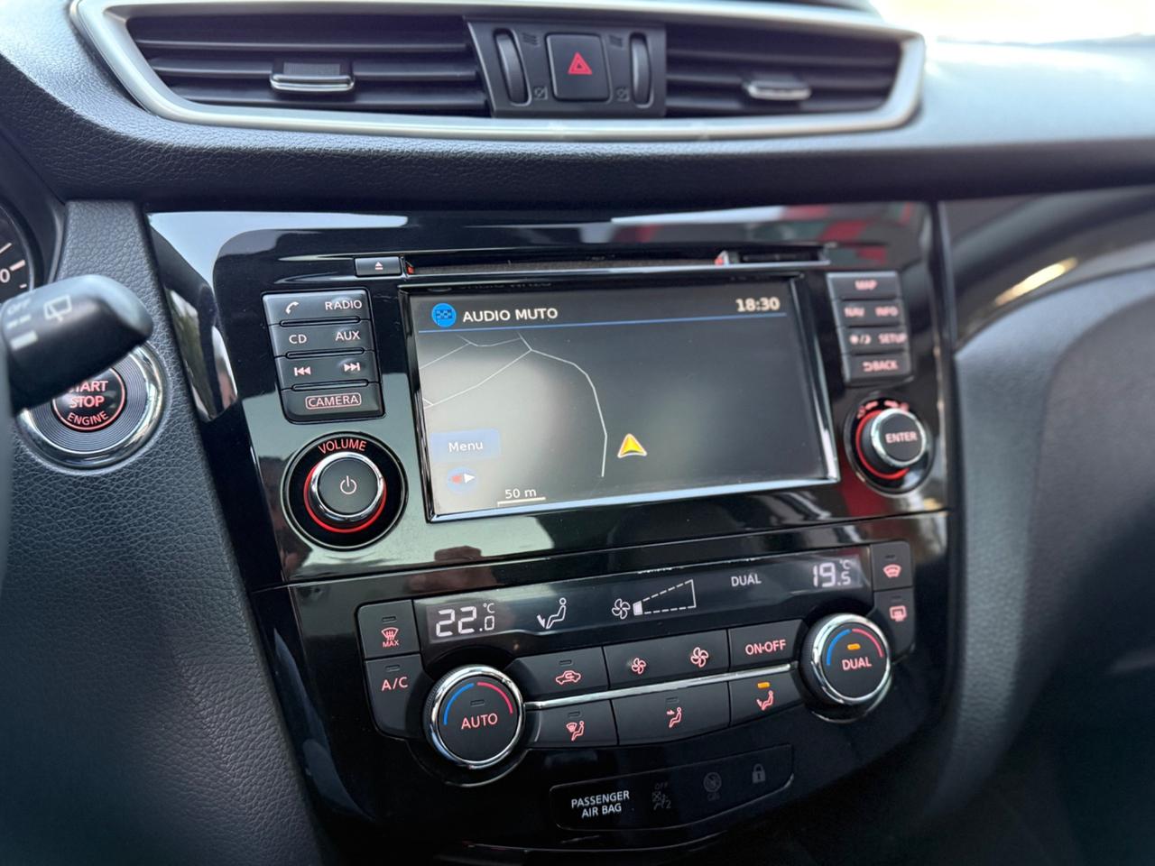 Nissan Qashqai 1.6 dCi 2WD Tekna FULL