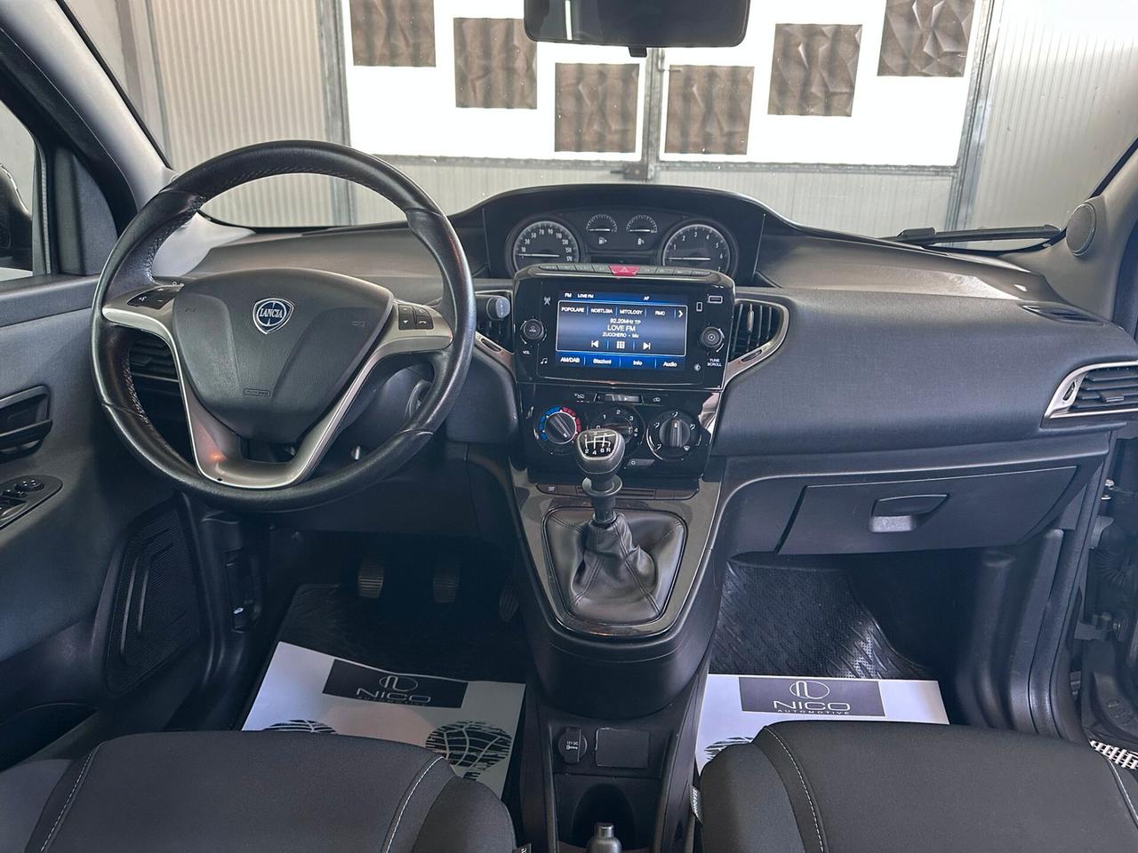 Lancia Ypsilon 1.0 FireFly 5 porte S&S Hybrid Alberta Ferretti