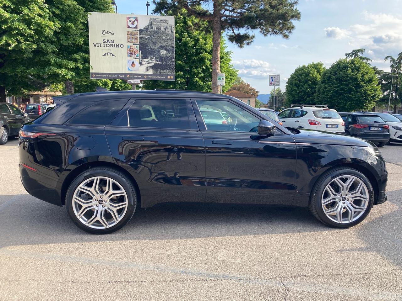 Land Rover Range Rover Velar D 240 R-Dynamic SE