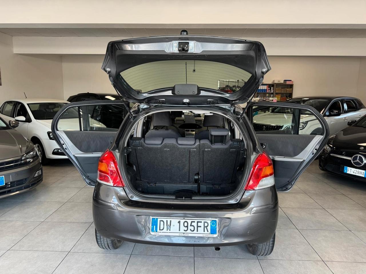 Toyota Yaris 1.3 5 porte Sol