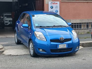 TOYOTA Yaris 1.3 5p. Sol
