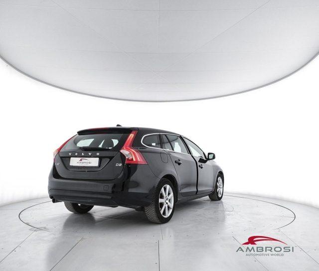 VOLVO V60 D2 Geartronic Momentum