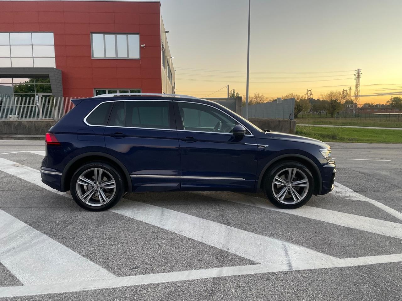 Volkswagen Tiguan 2.0 TDI R LINE SCR DSG BMT