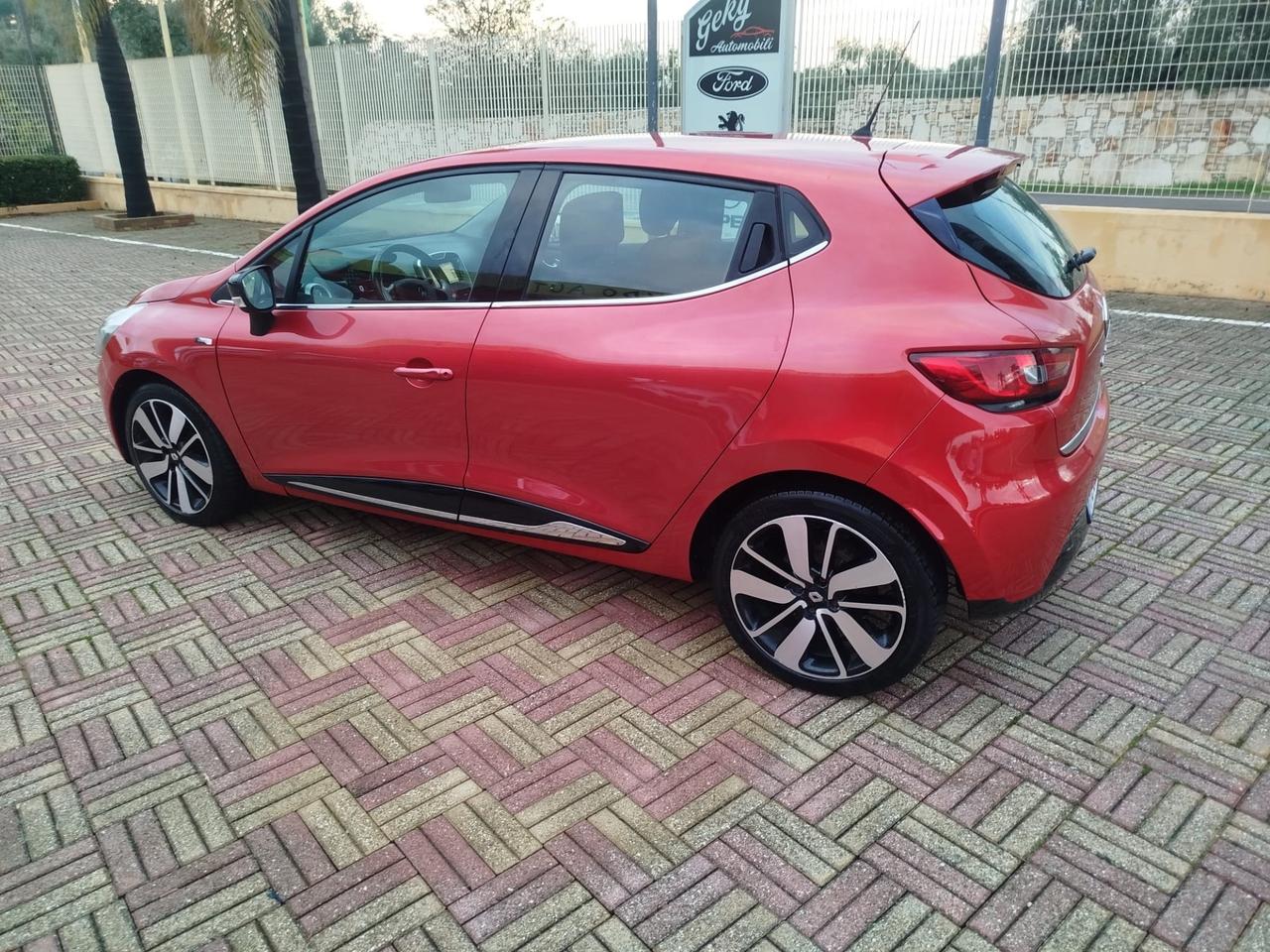 Renault Clio dCi 8V 75 CV Start&Stop 5 porte Energy Duel