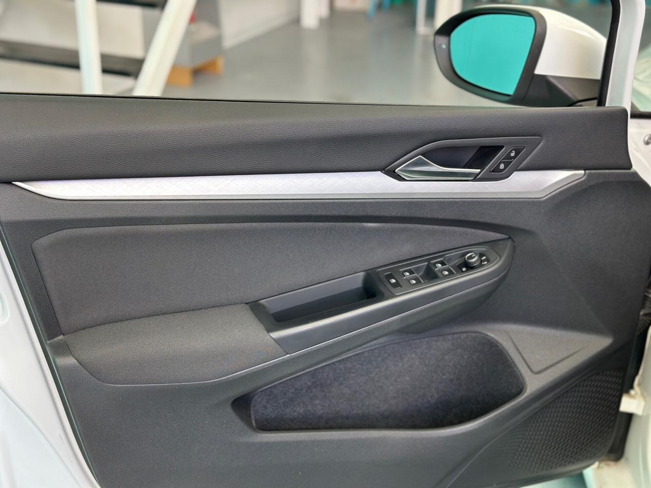 VOLKSWAGEN GOLF 8 2.0 tdi 116 CV UNIPRO