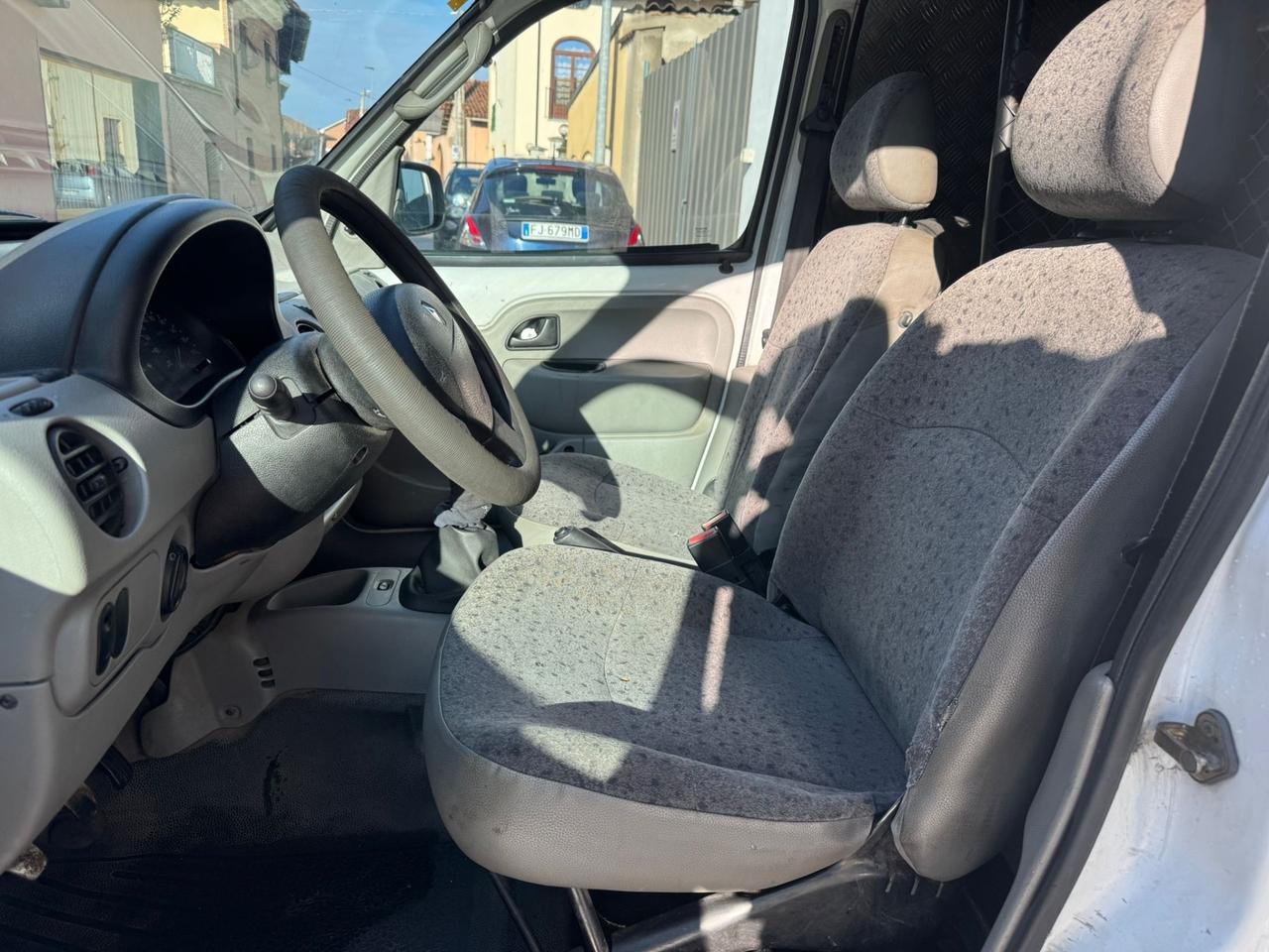 Renault Kangoo 1.5 dCi 65CV cat Confort Express