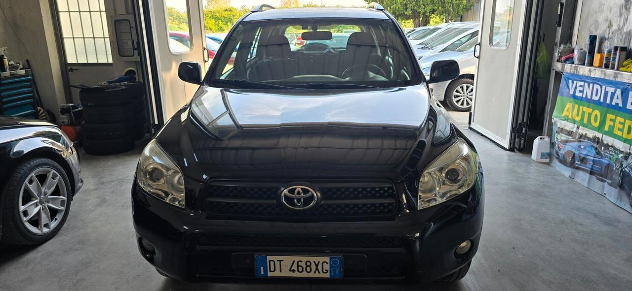 Toyota RAV 4 RAV4 Crossover 2.2 D-4D 150 CV DPF Luxury