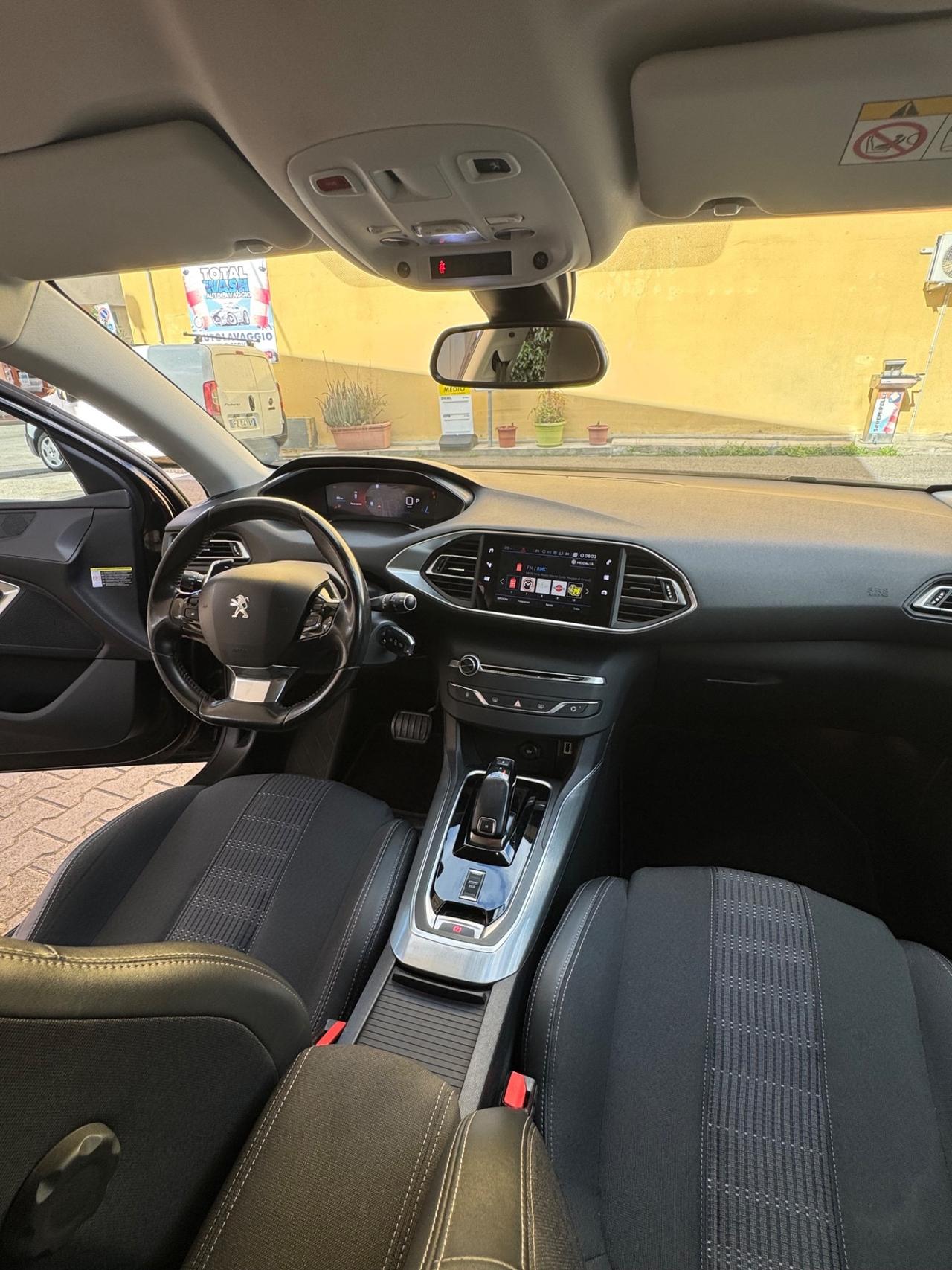 Peugeot 308 BlueHDi 130 S&S EAT8 Allure