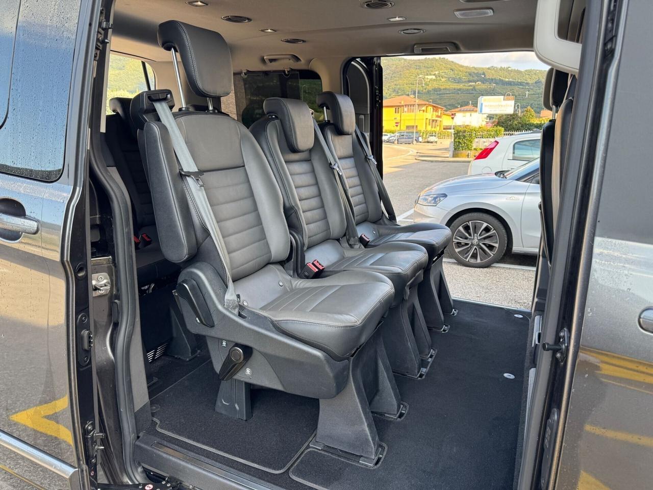 Ford Tourneo Custom TITANIUM AUTOMATIC 9 POSTI