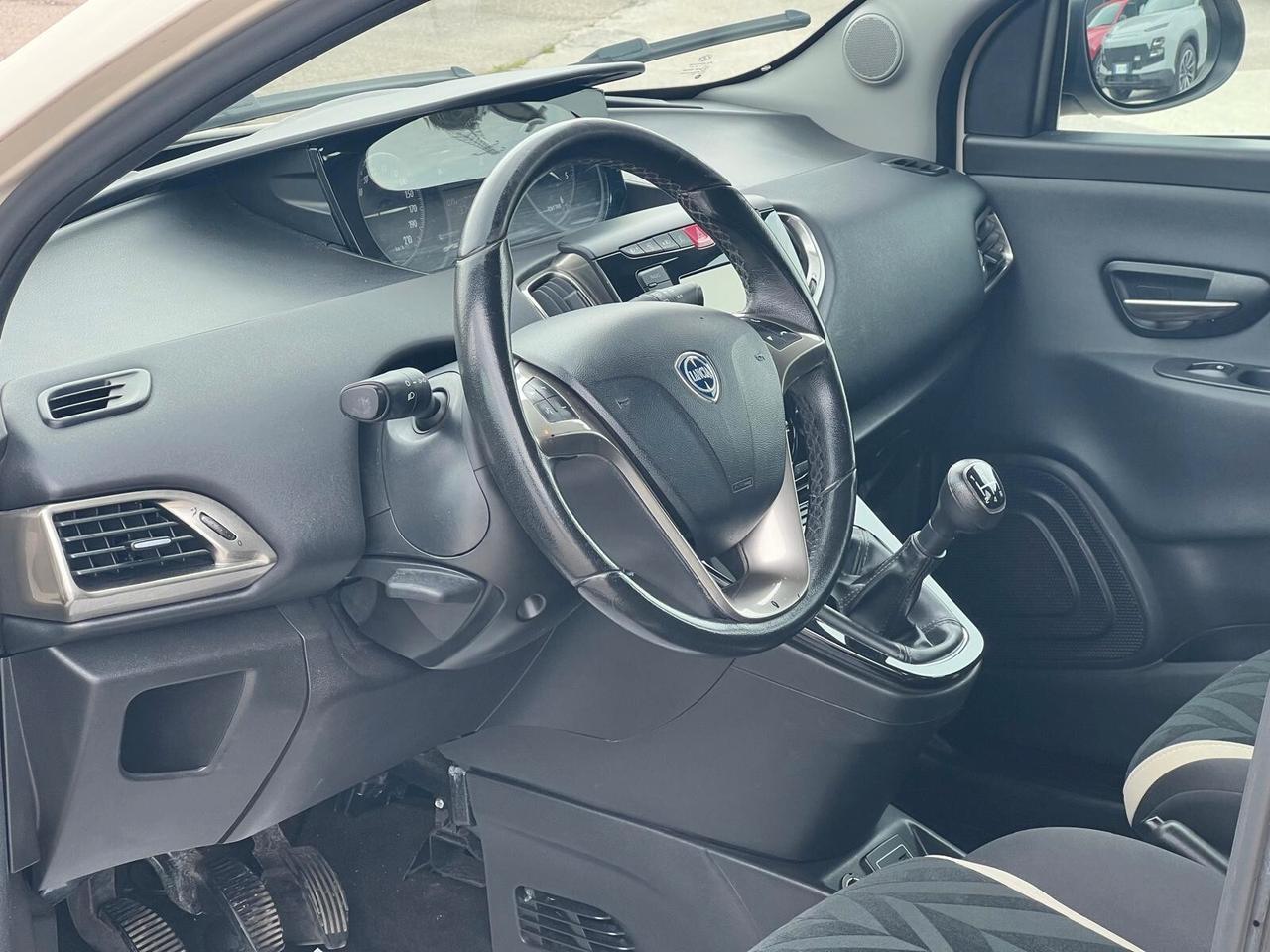 Lancia Ypsilon 1.3 MJT 16V 95 CV 5 porte S&S Opening Edition