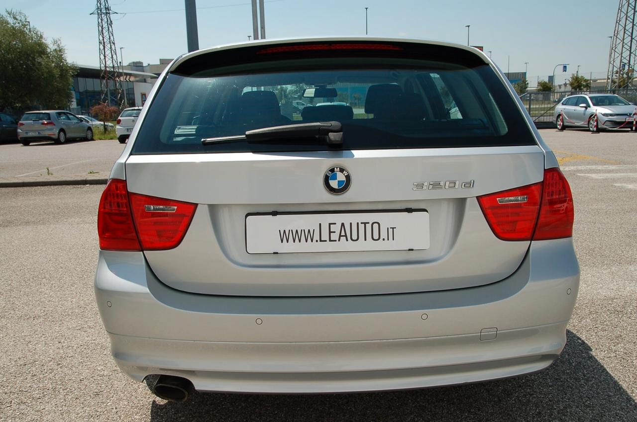 Bmw 320 320d cat xDrive Touring Attiva