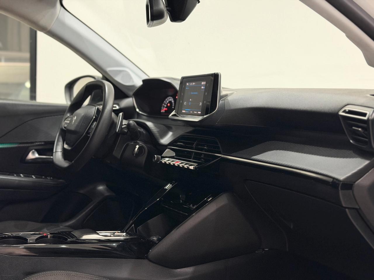 Peugeot 208 PureTech 100 Stop&Start EAT8 5 porte Allure