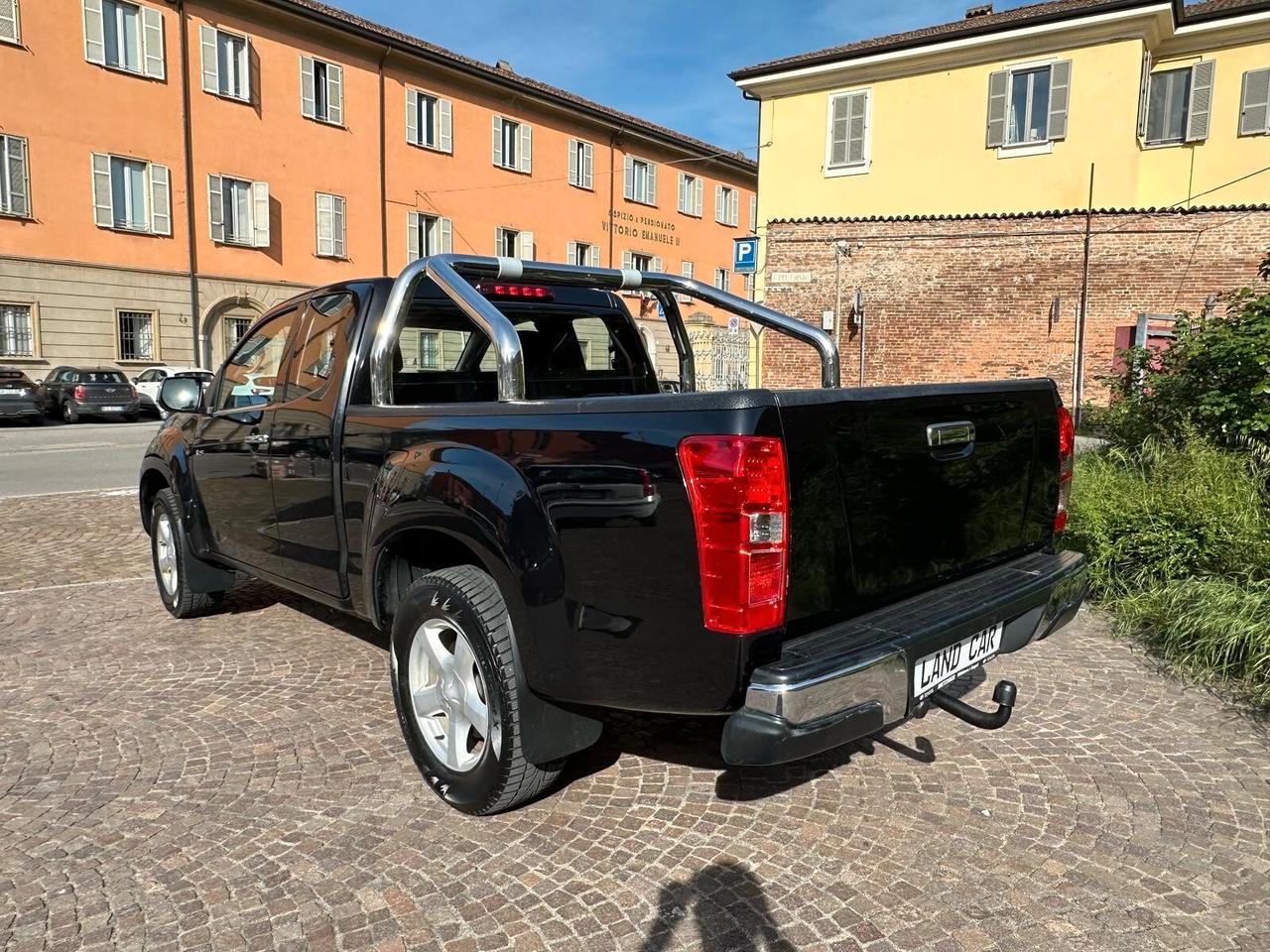 Isuzu D-Max 2.5 TDI 163CV Space Cab 4WD