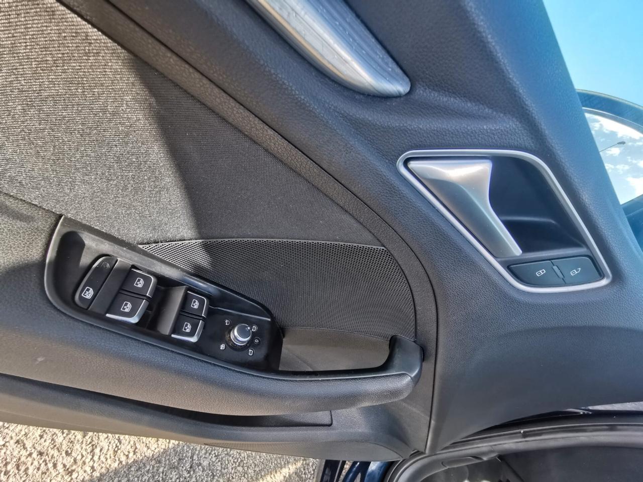 Audi A3 SPB 1.4 TFSI S tronic g-tron 2016