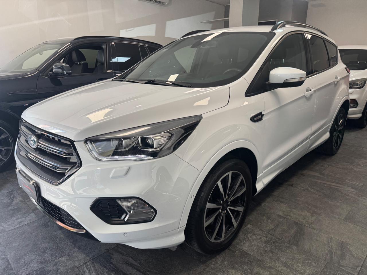 Ford Kuga 1.5 TDCI 120 CV ST-Line