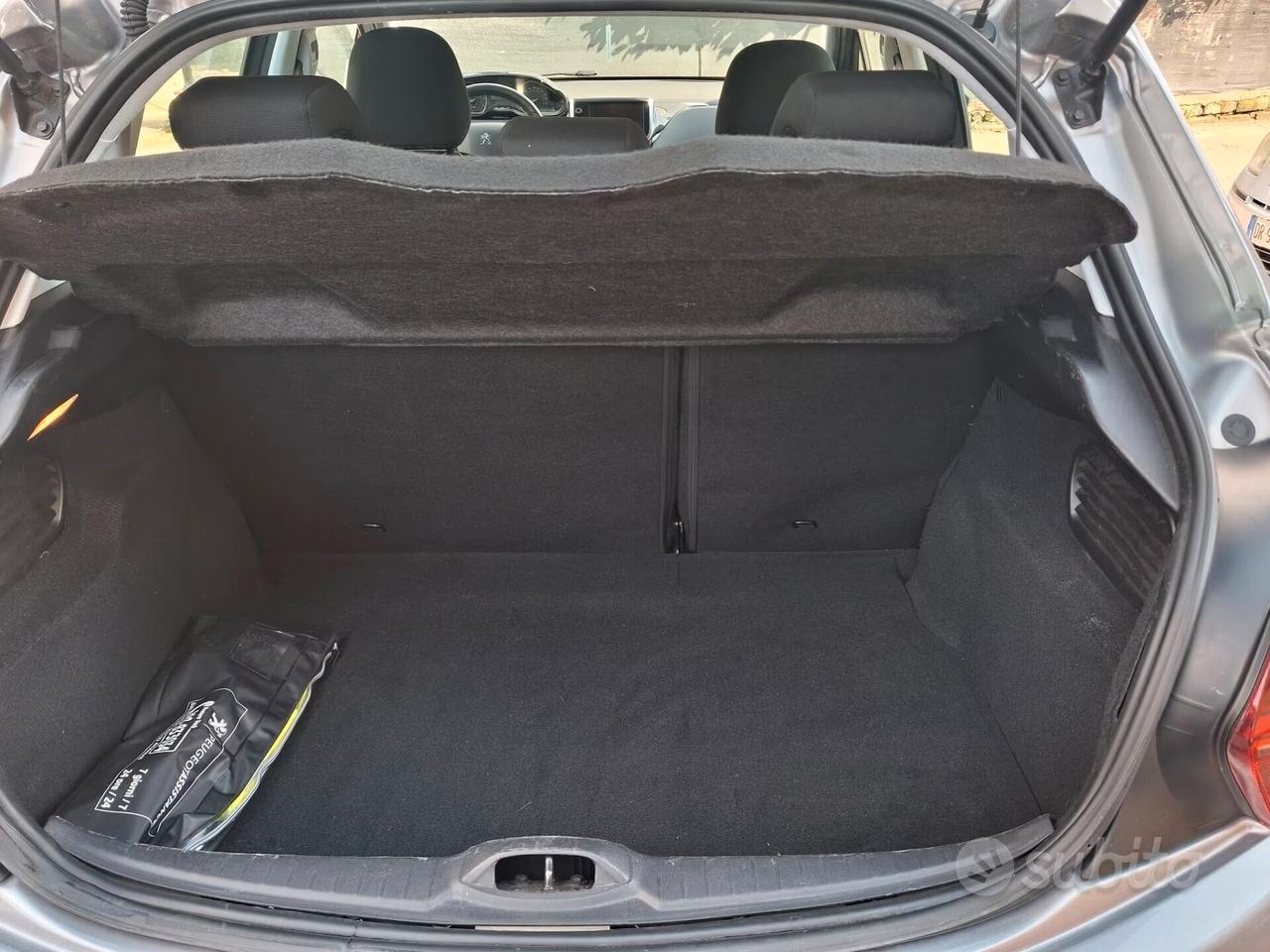 Peugeot 208 PureTech 82 5 porte Allure CERCHI CLIMA CRUISE MULTIFUNZIONE BLUETOOTH NAVIGATORE