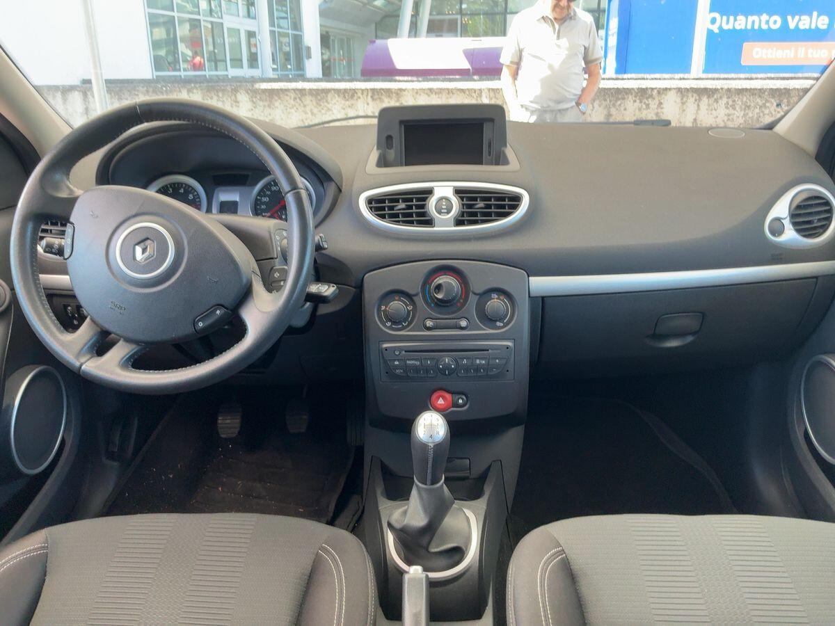Renault Clio 1.2 16V 5 porte Dynamique