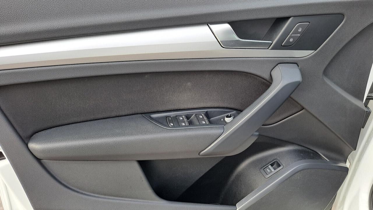 Audi Q5 TDI quattro 2.0 TDI S tronic 163cv