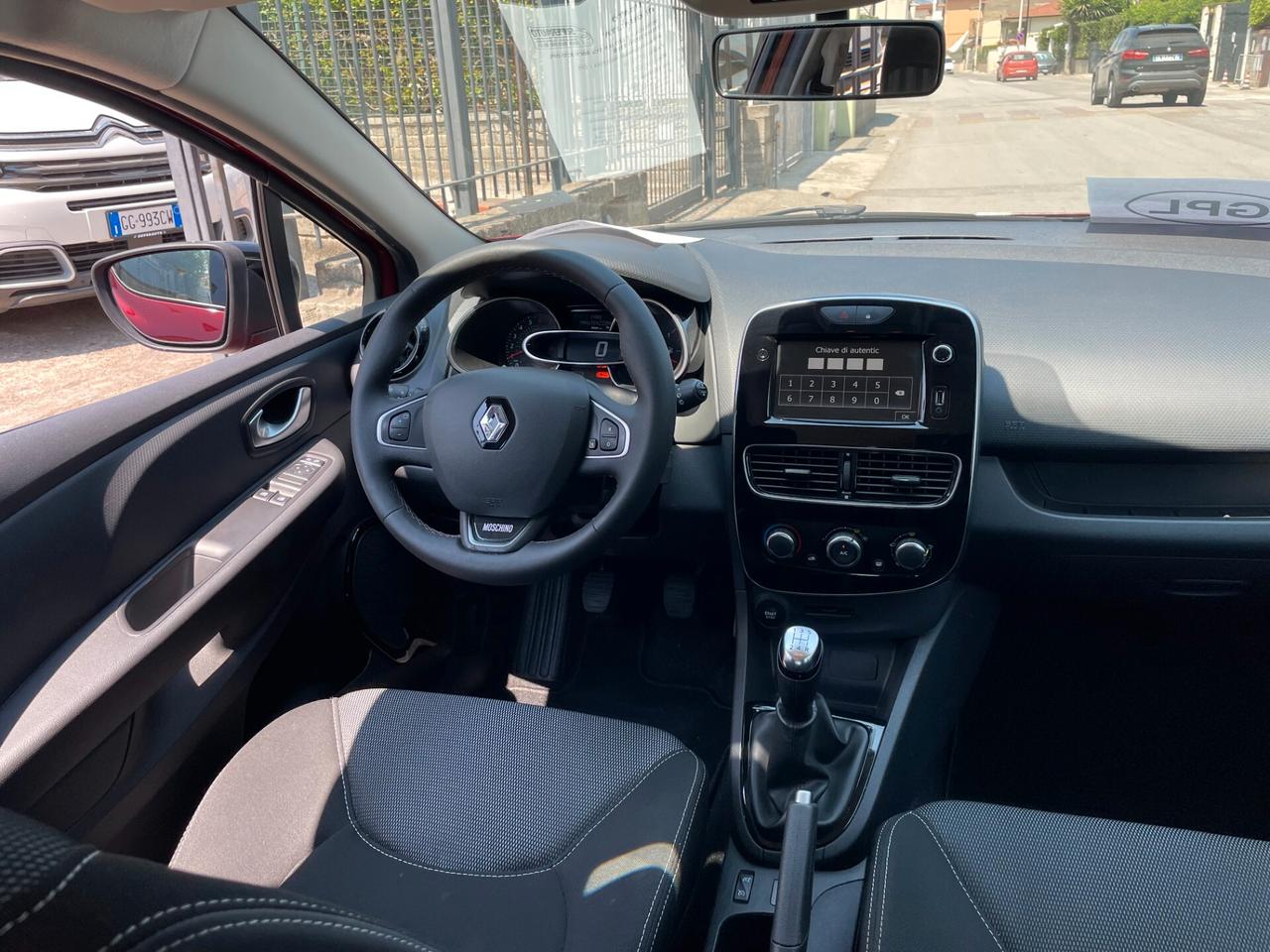 RENAULT Clio TCe 12V 90 CV GPL MOSCHINO LIFE
