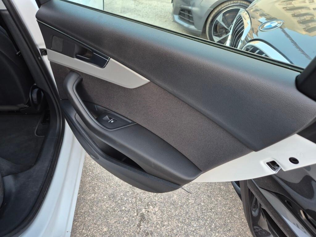 Audi A4 Avant 2.0 TDI S-tronic Business mild hybrid