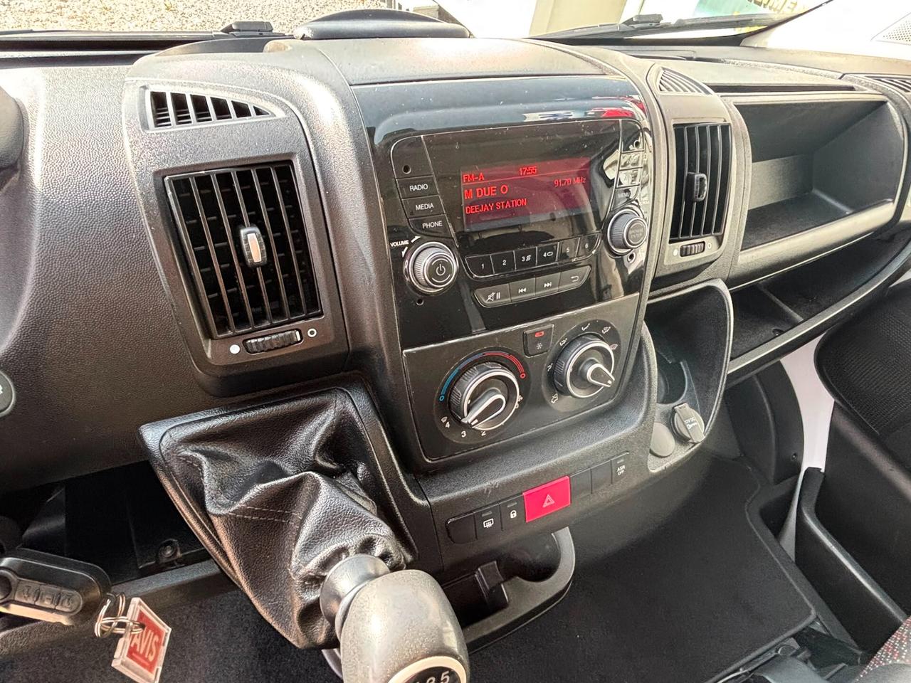 Peugeot Boxer DIESEL 2.2 BlueHDi FURGONE 3 POSTI DOPPIA APERTURA