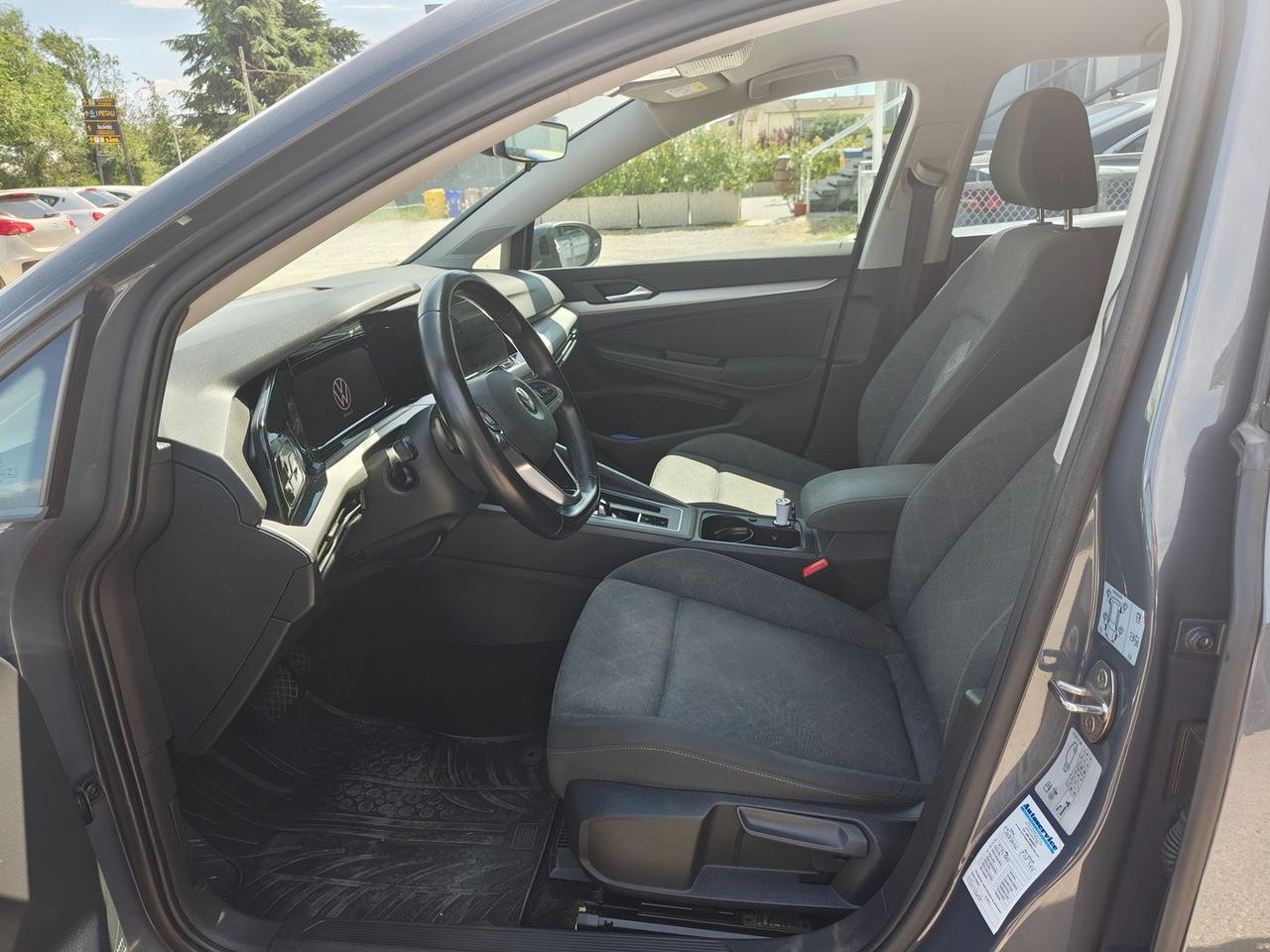 Volkswagen Golf Life 1.5 eTSI MHEV #11253