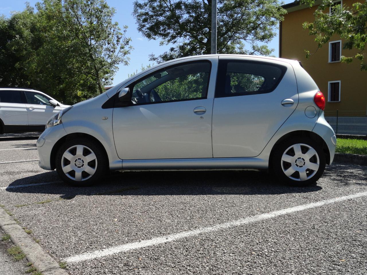 Toyota Aygo 1.0 12V VVT-i 5 porte