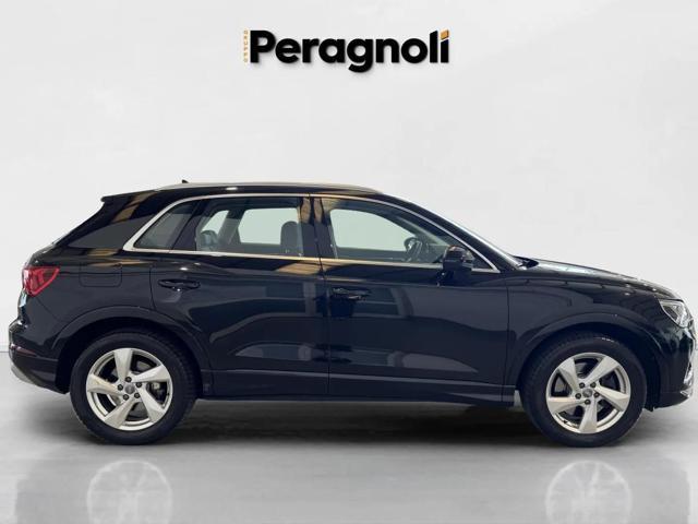 AUDI Q3 40 TFSI quattro S tronic Business Advanced