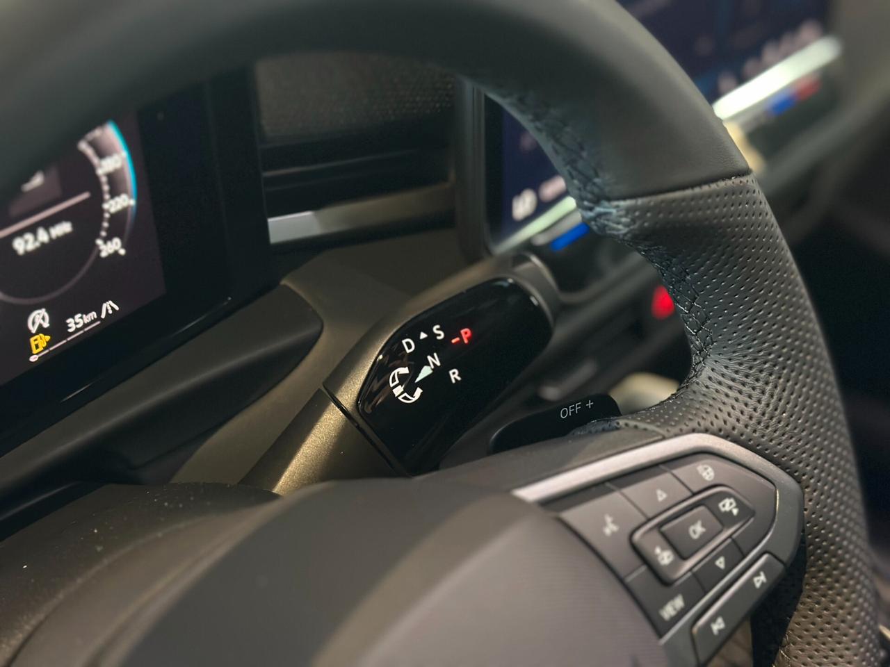 Volkswagen T-Roc 1.5 eTSI ACT 150 CV DSG R-Line