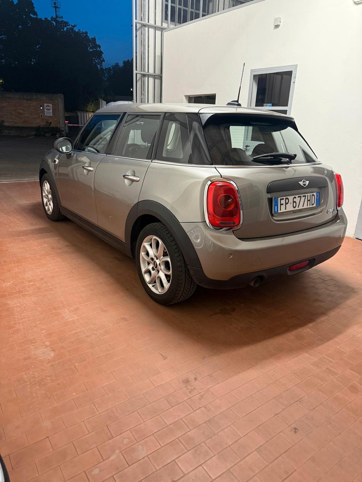 Mini Mini 1.5 Cooper D Business