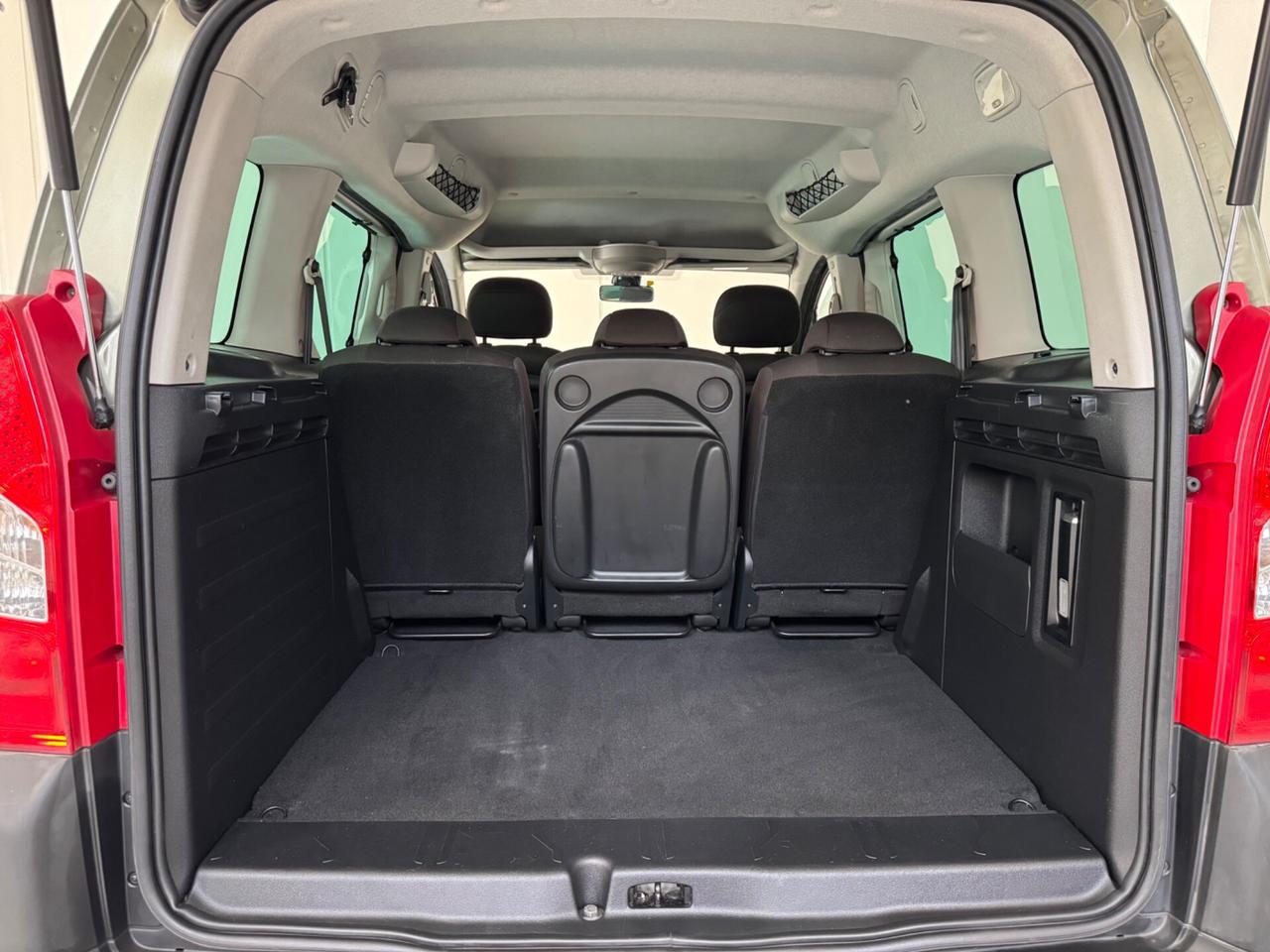 Peugeot Partner Tepee 1.6 HDi 92CV Outdoor