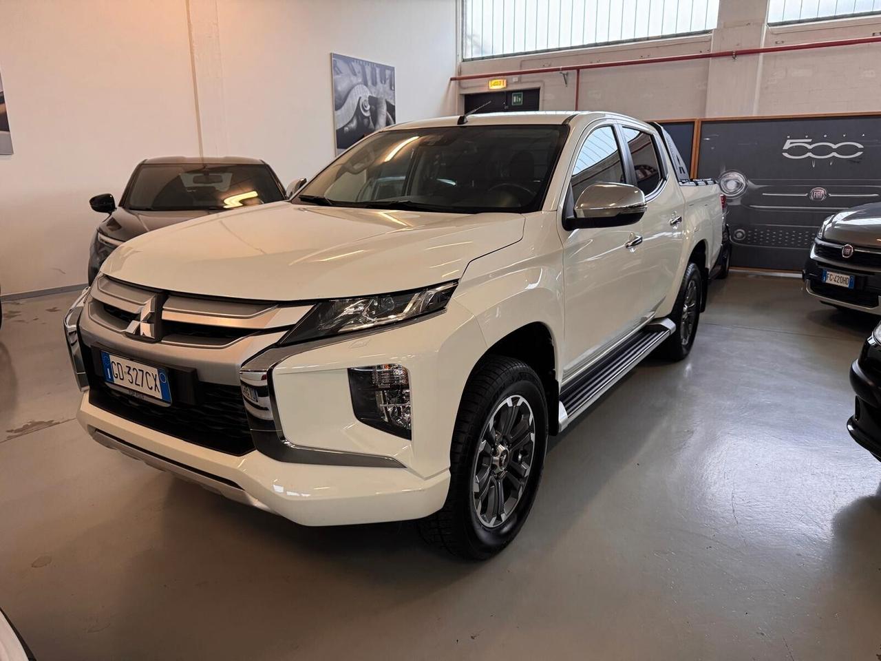 Mitsubishi L200 4x4 automatico gancio traino