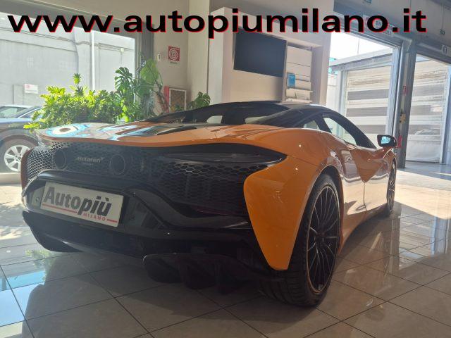 MCLAREN Artura Artura