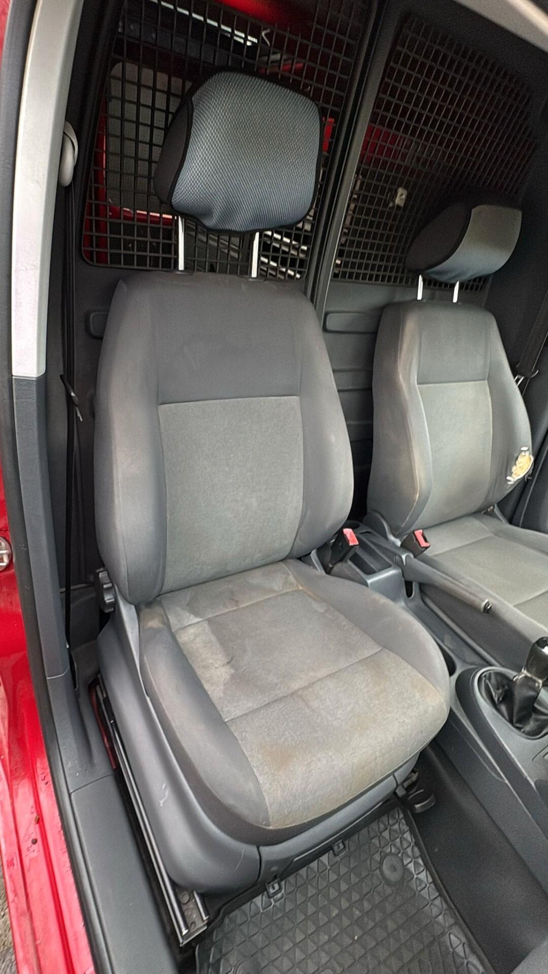 Volkswagen Caddy 2.0 Ecofuel 3p. Economy Van