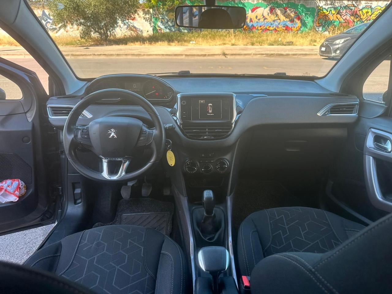 Peugeot 2008 BlueHDi 100 Black Matt