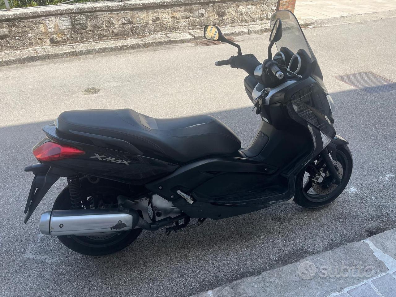 X Max 125