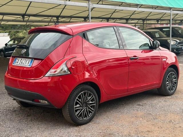 Lancia Ypsilon 1.2 69 CV 5 porte GPL Ecochic Elefantino Blu