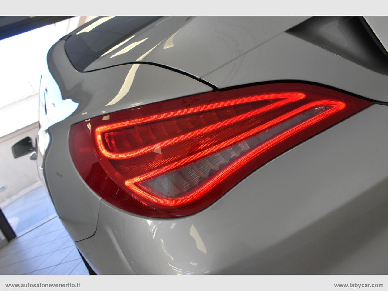 MERCEDES-BENZ CLA 200 d Automatic Premium Dark Night